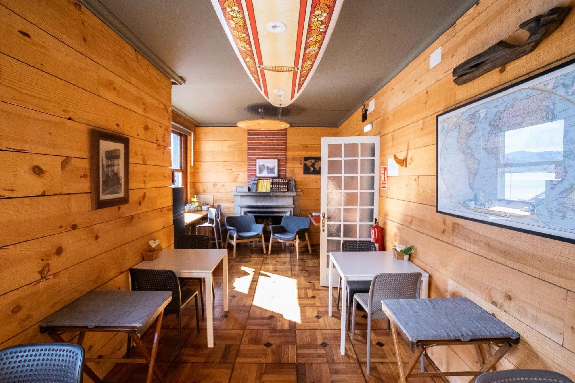 Carving Surf Hostel San Esteban de Pravia Екстериор снимка